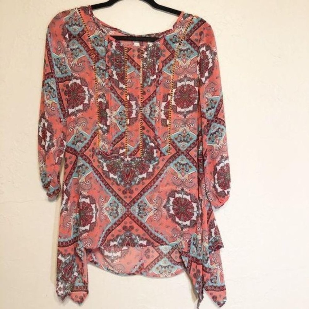 Umgee Womens Top Small BOHO Asymmetrical Hem Cut Out Neckline Sheer Blouse - Picture 1 of 4